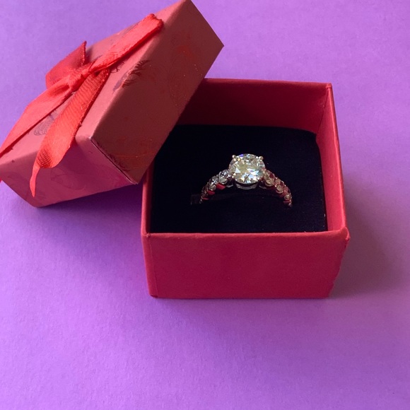 ❌SOLD❌MOISSANITE SOLITARE RING 1.26 TWC/LAB-CREATED/14K WHITE GOLD-PLATED - Picture 2 of 7